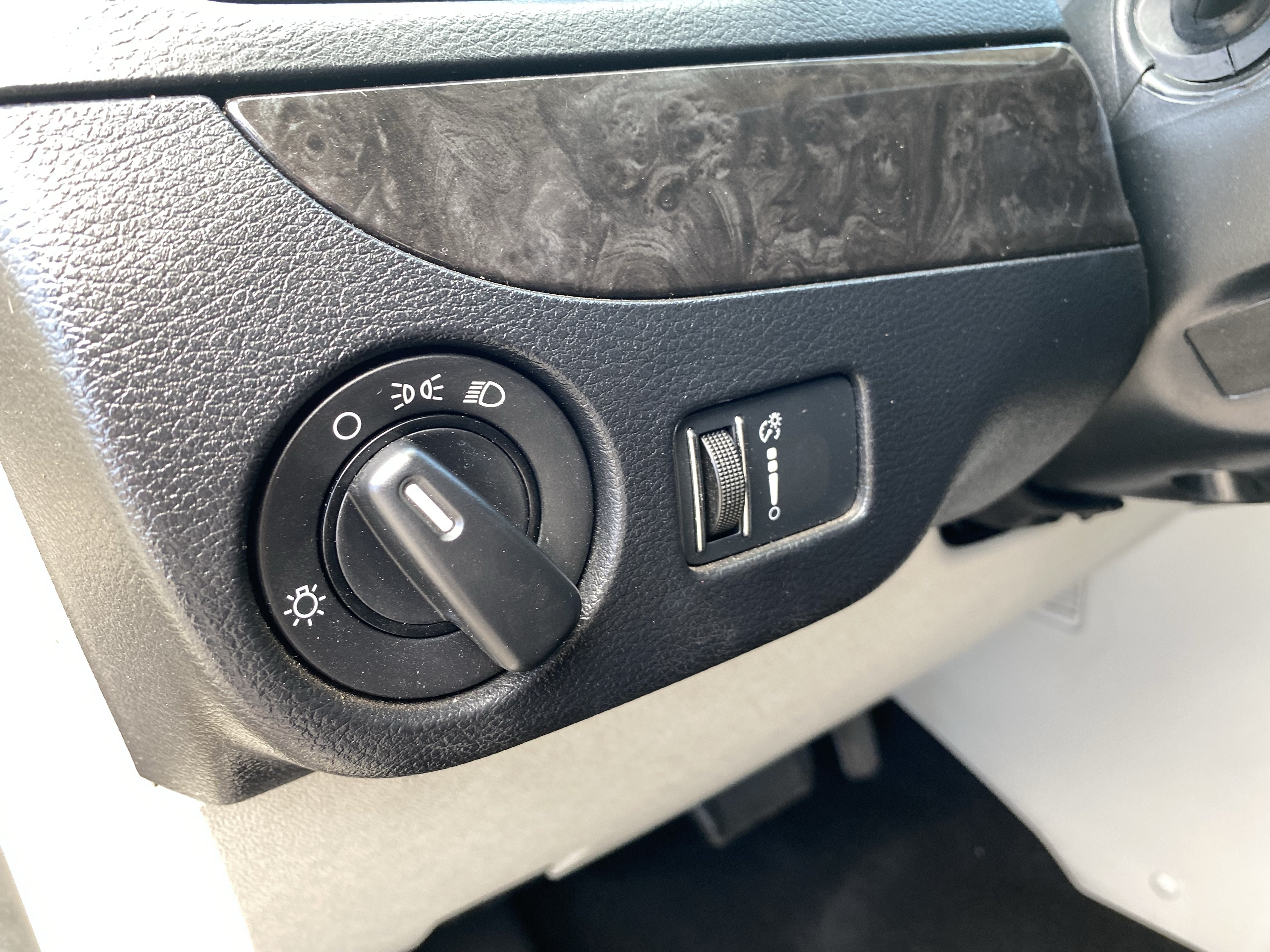 Used 2016 Dodge Grand Caravan SE w/ Quick Order Package 29E SE FWD image 23