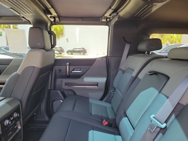 Used 2025 GMC Hummer EV 3X AWD/4WD image 11