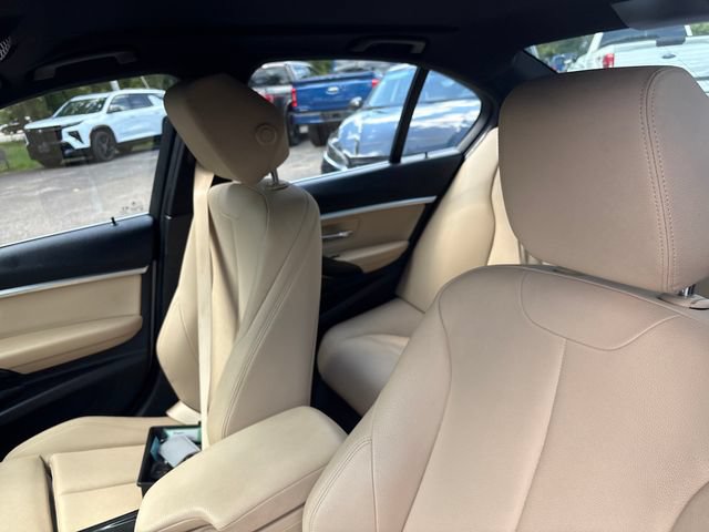 Used 2018 BMW 330i xDrive Sedan AWD/4WD image 9