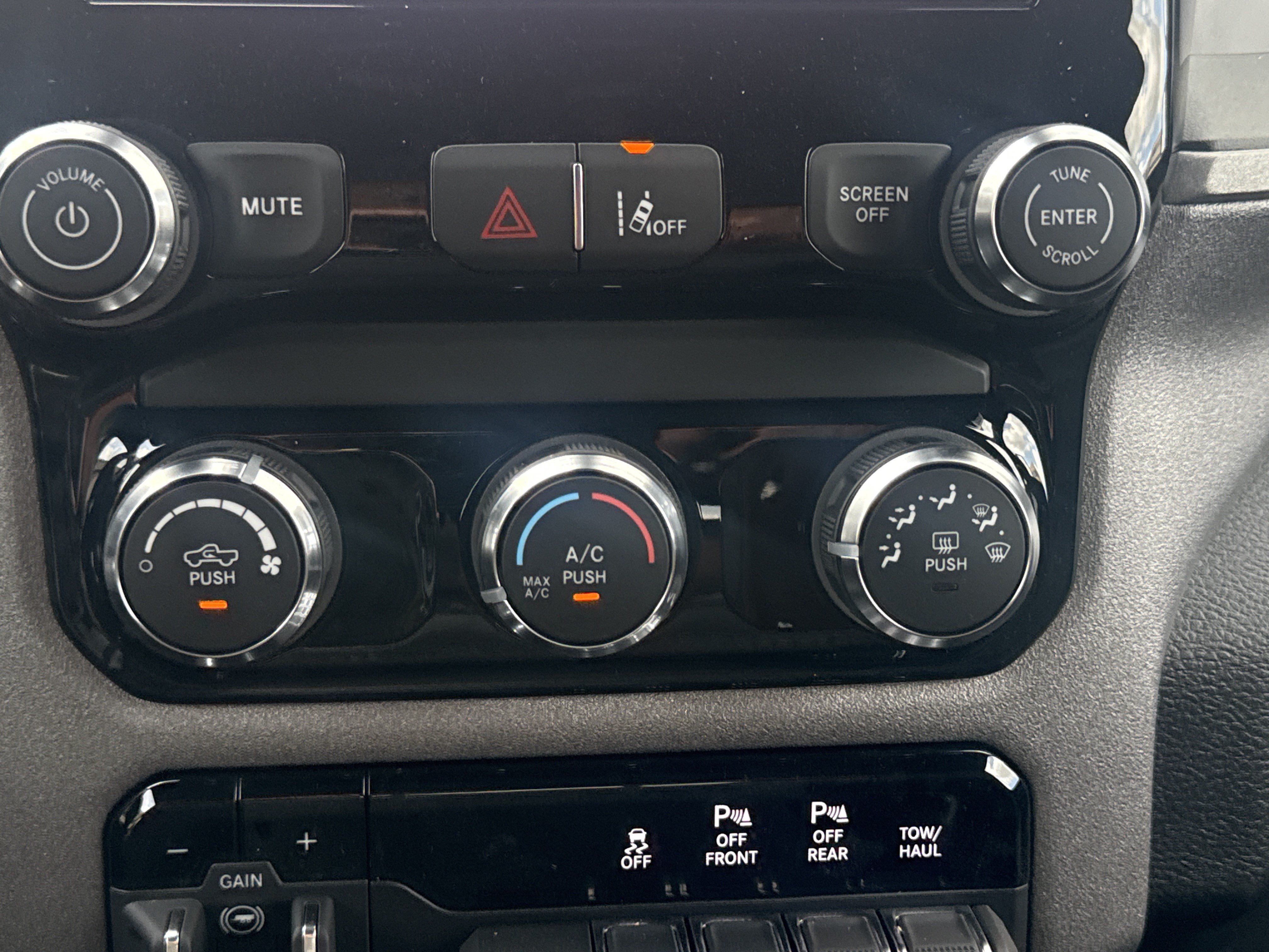 New 2026 RAM 1500 Tradesman AWD/4WD image 22