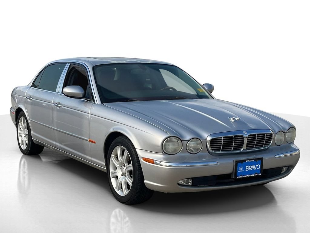Used 2005 Jaguar XJ8 RWD image 3
