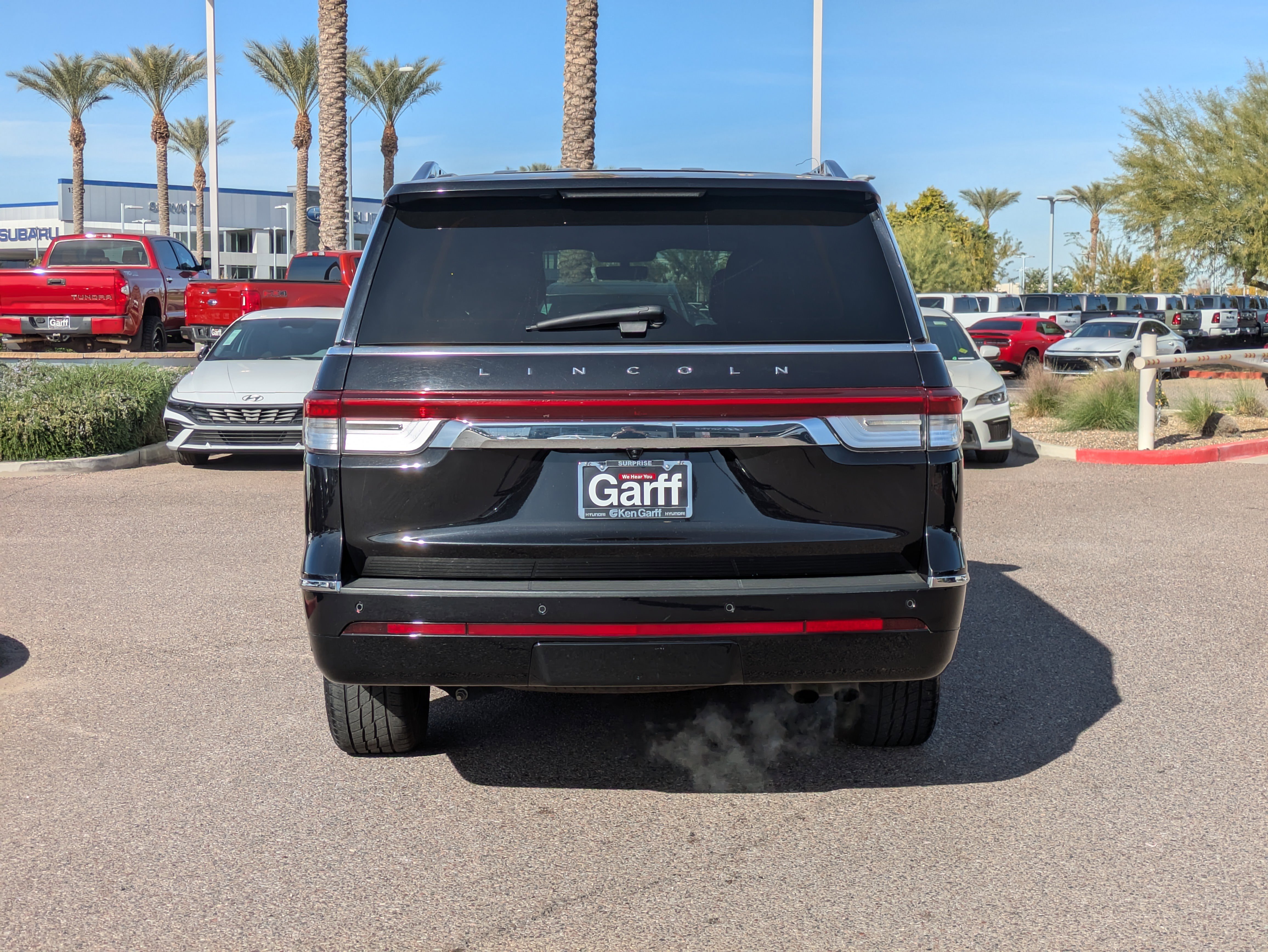 Used 2024 Lincoln Navigator L 4WD image 4