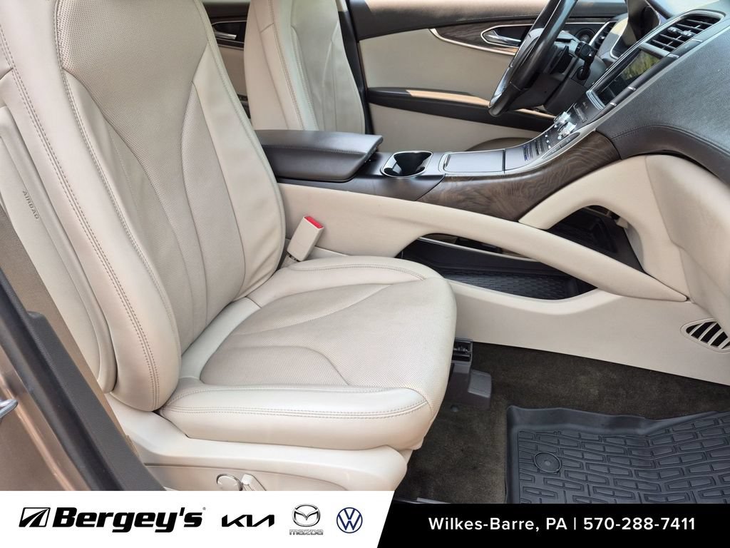 Used 2020 Lincoln Nautilus Reserve AWD/4WD image 27