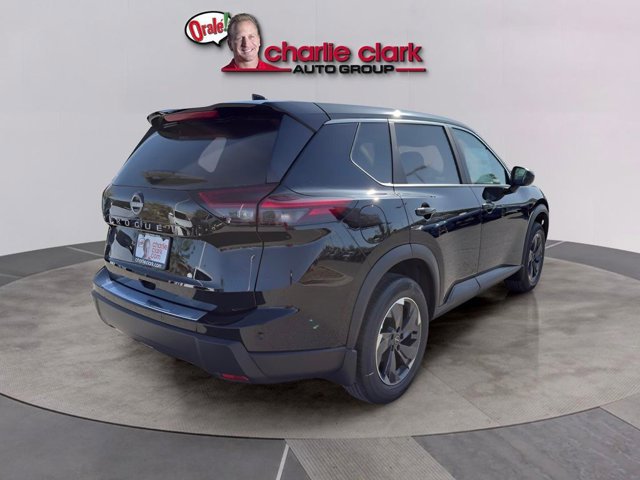 Certified 2025 Nissan Rogue SV image 6