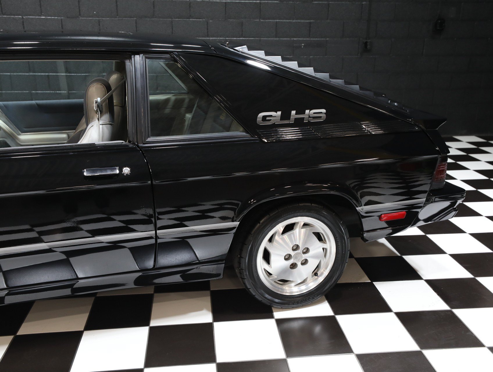 Used 1987 Dodge Charger Shelby FWD image 31