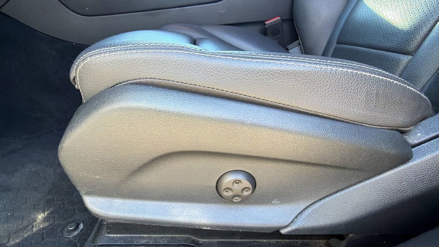 Used 2022 Mercedes-Benz GLC 300 4MATIC image 18