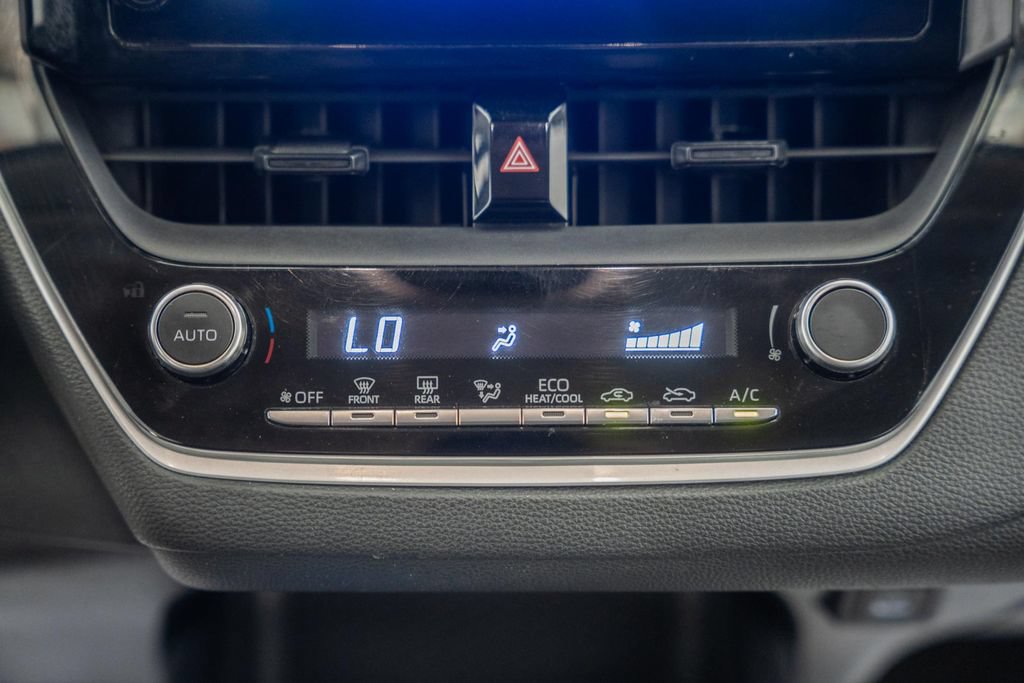 Used 2023 Toyota Corolla LE FWD image 21