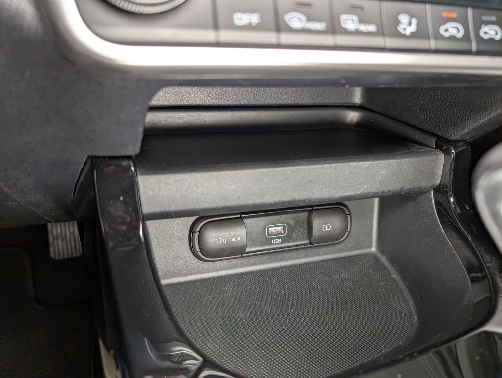 Certified 2022 Kia Seltos Nightfall Edition AWD/4WD image 28