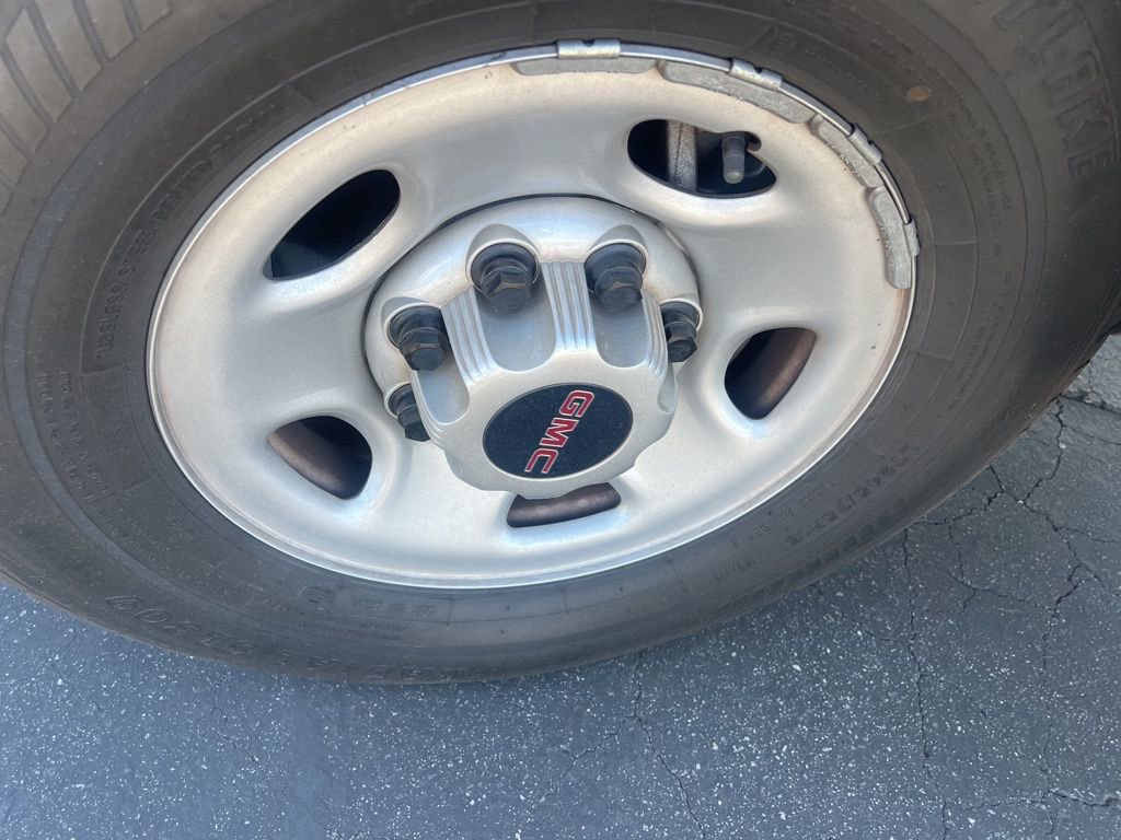 Used 2023 GMC Savana 2500 Extended w/ Driver Convenience Package RWD image 22