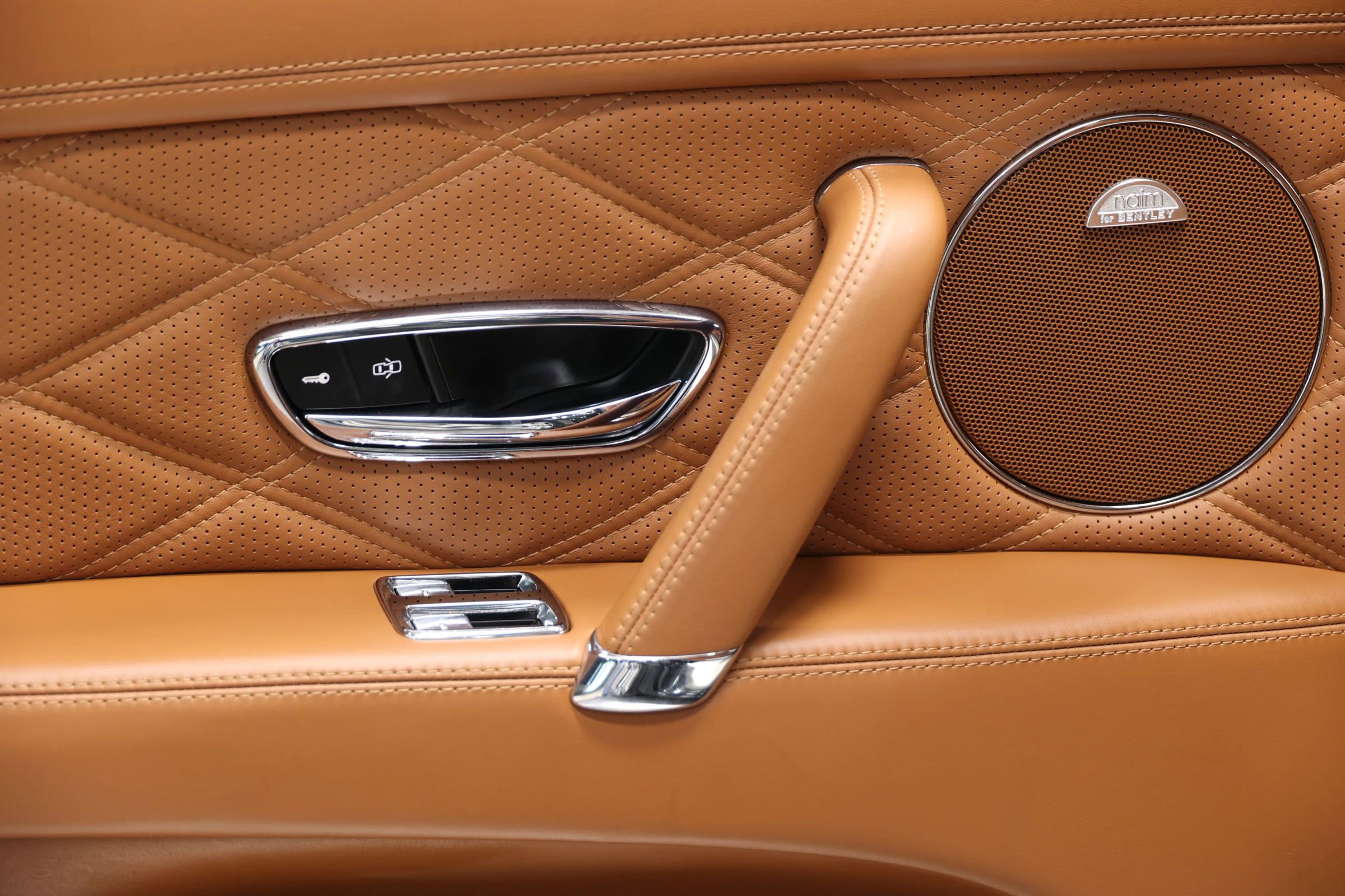 Used 2016 Bentley Flying Spur W12 AWD/4WD image 44