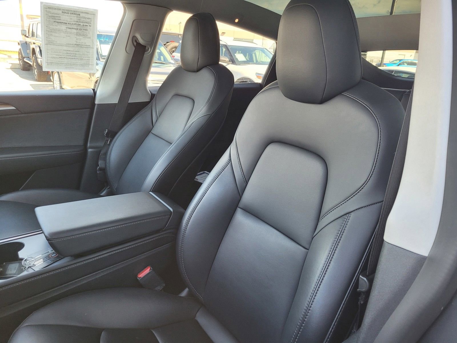 Used 2022 Tesla Model Y Long Range image 22