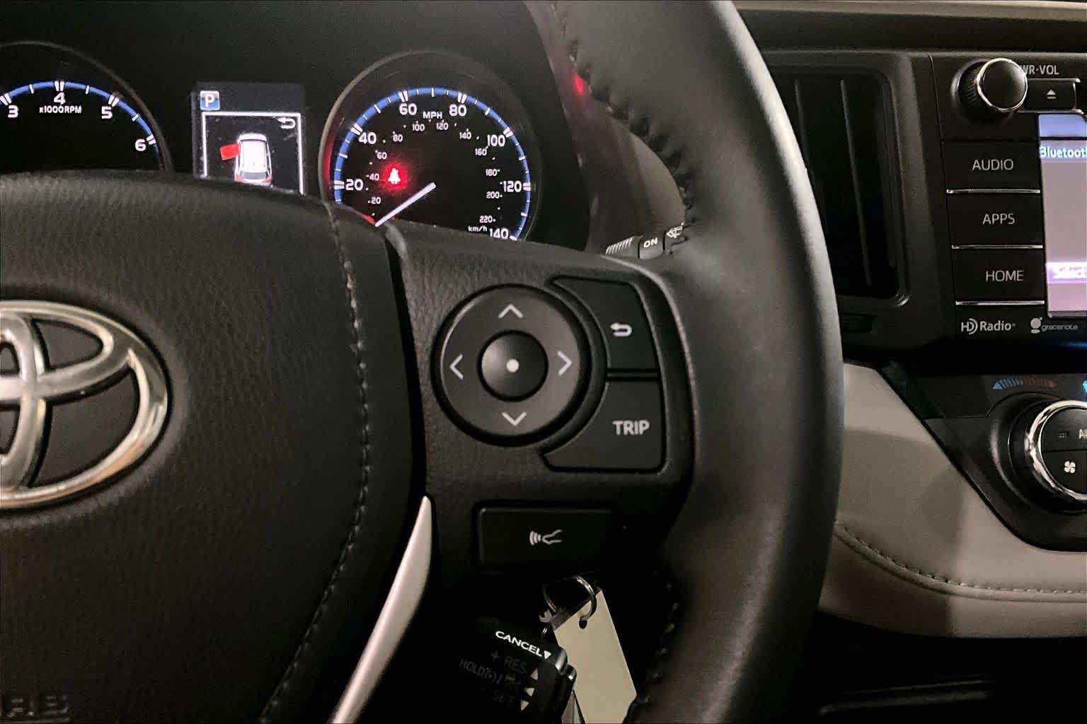 Used 2017 Toyota RAV4 XLE AWD/4WD image 24