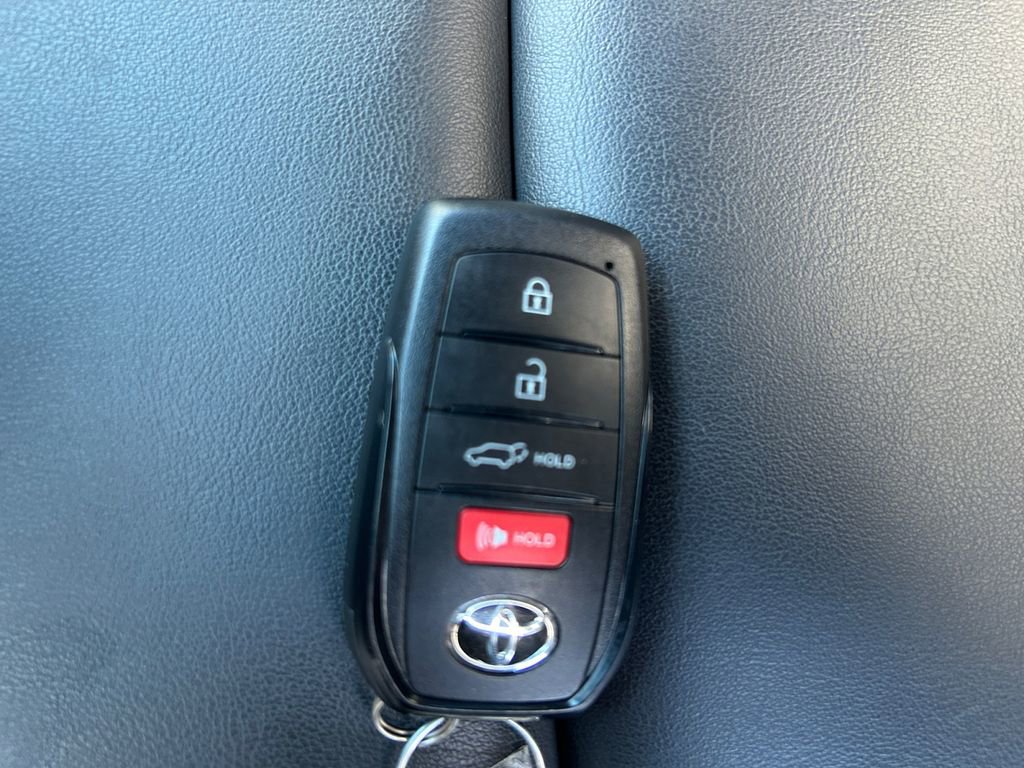 Used 2024 Toyota Venza Limited AWD/4WD image 32