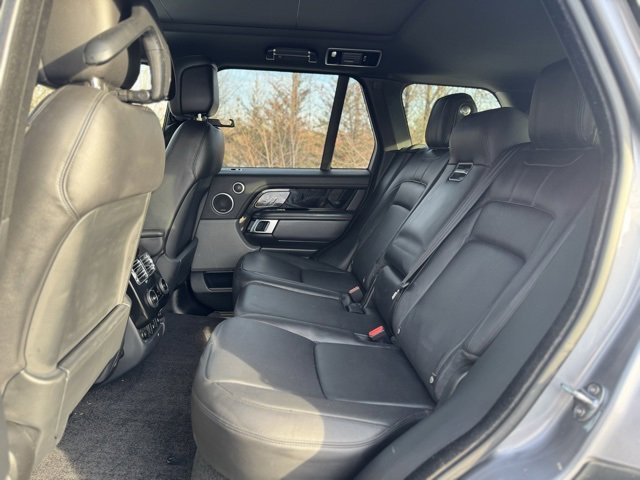 Used 2020 Land Rover Range Rover HSE image 16