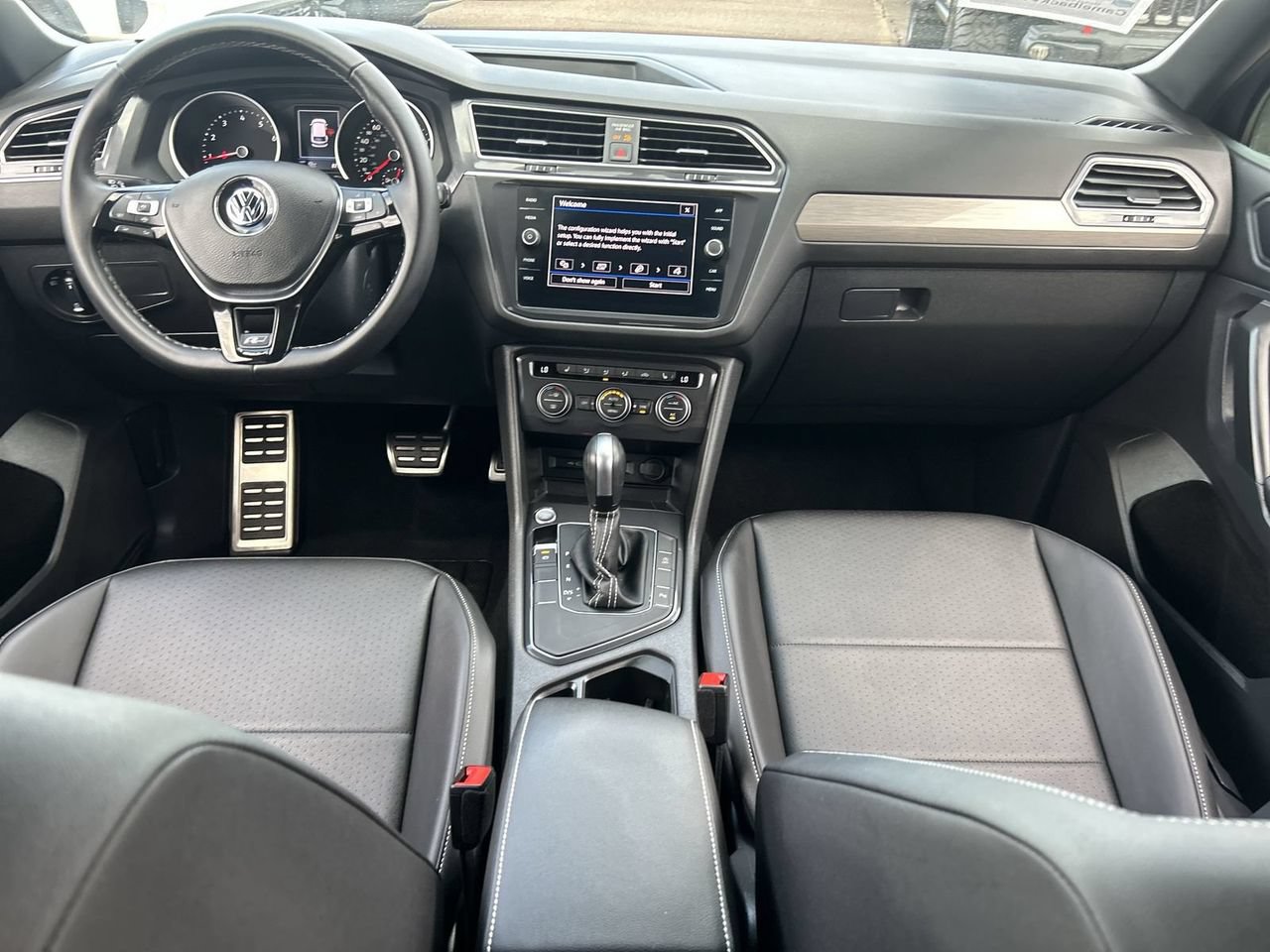Certified 2021 Volkswagen Tiguan SE R-Line FWD image 12