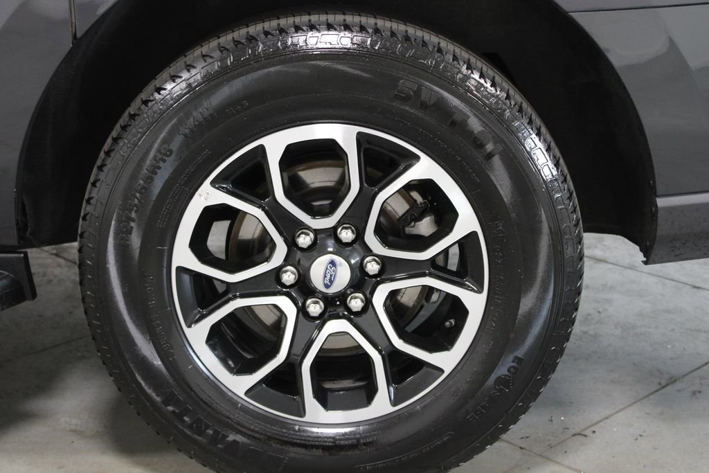 Used 2024 Ford Expedition Max XLT image 19