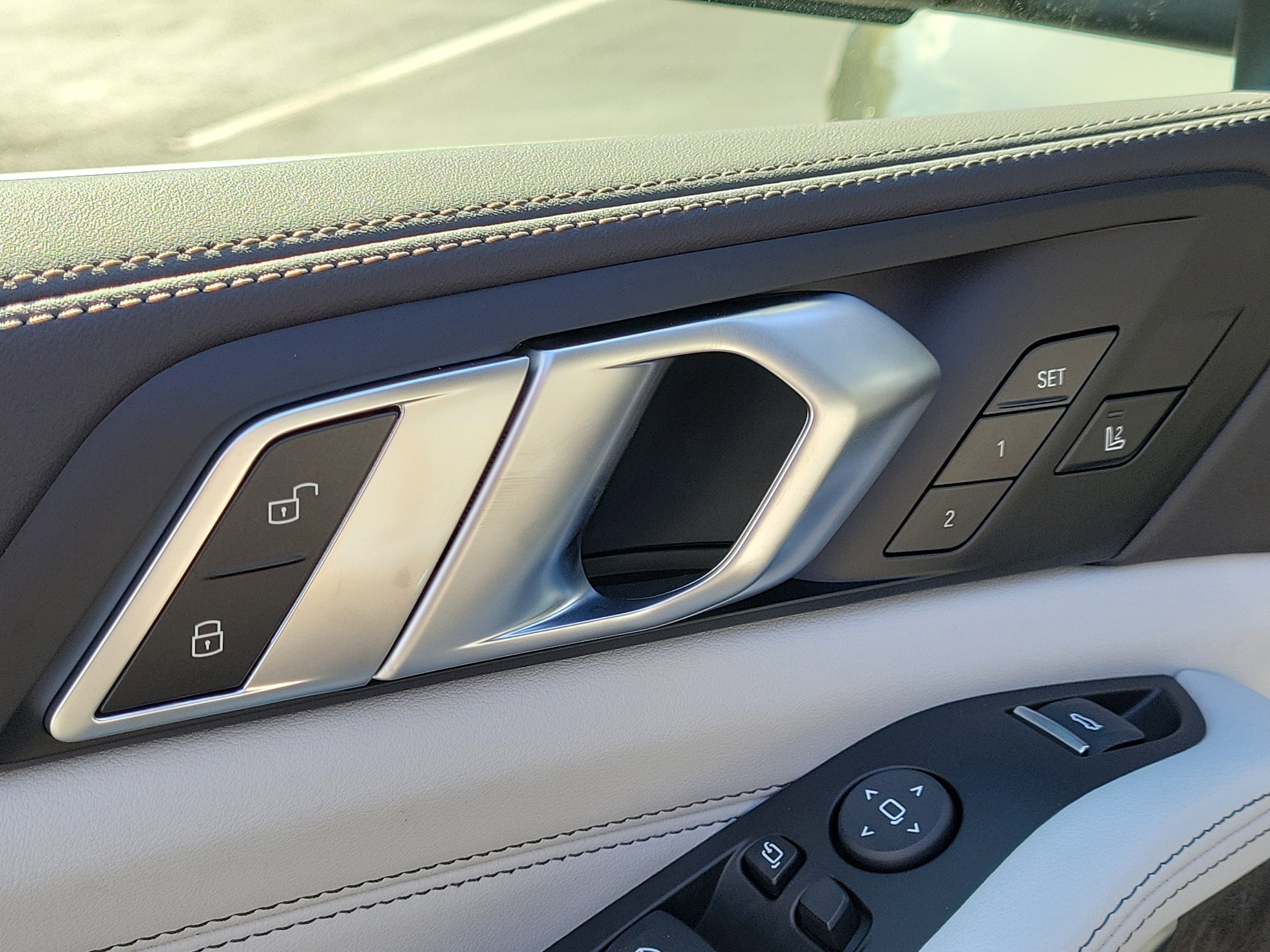 New 2026 BMW X5 xDrive50e image 15