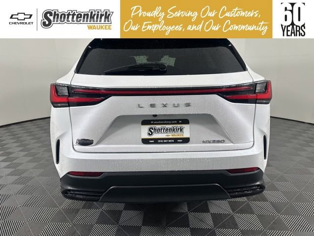 Used 2025 Lexus NX 250 FWD w/ Towing Package (2000 Lbs) image 4
