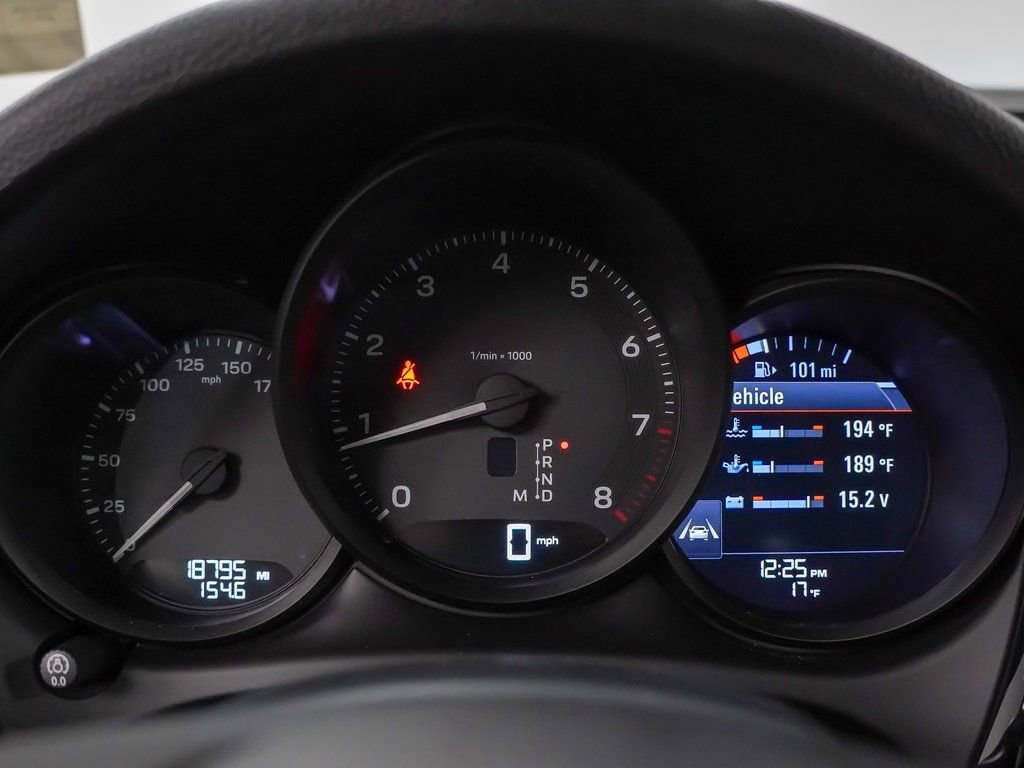 Certified 2022 Porsche Macan image 26