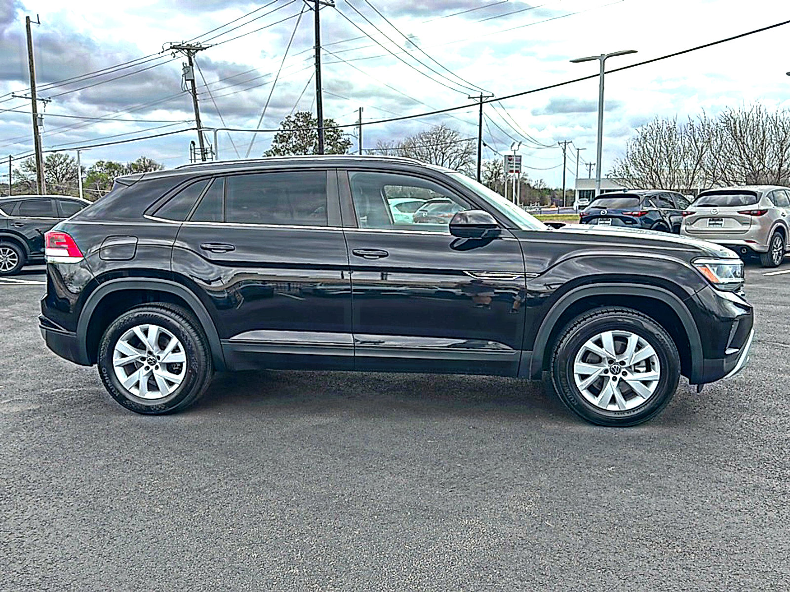 Used 2021 Volkswagen Atlas Cross Sport S FWD image 9
