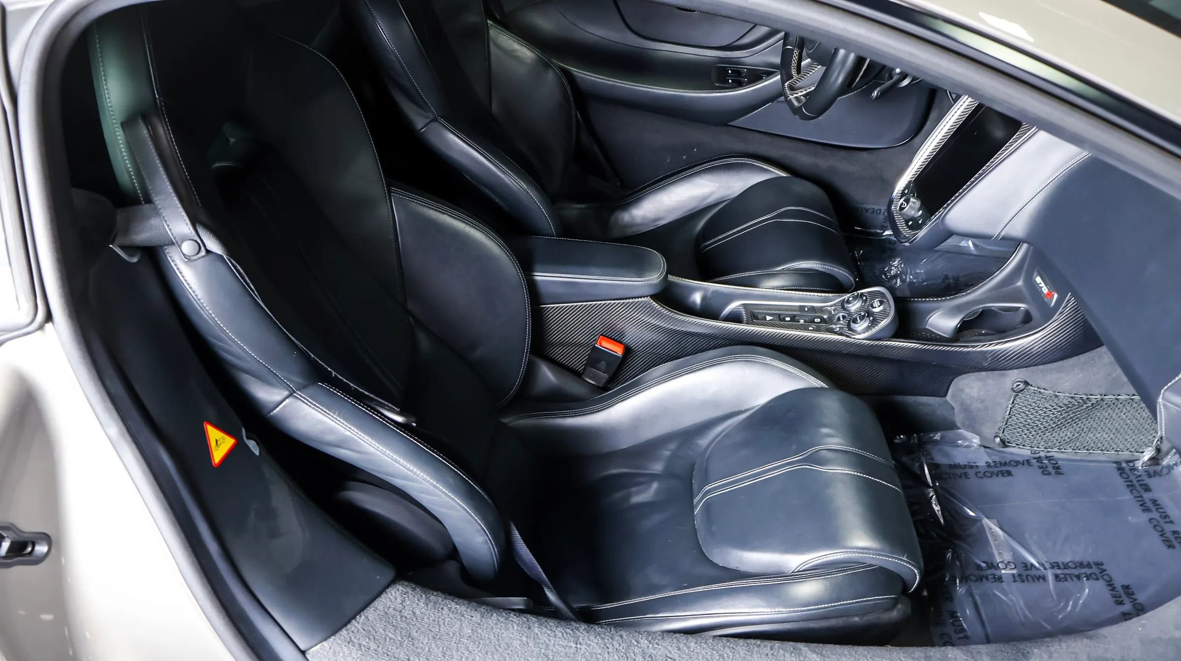 Used 2016 McLaren 570S Coupe RWD image 13