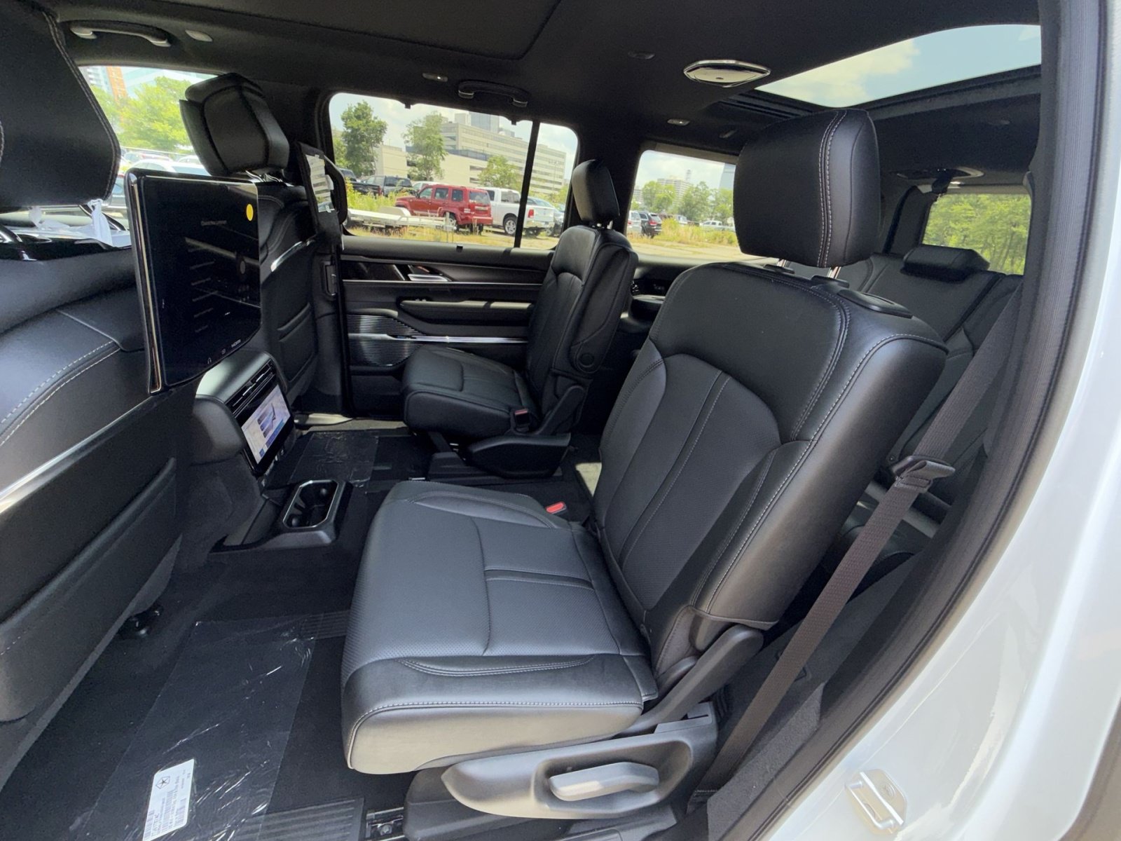 New 2026 Jeep Grand Wagoneer Summit w/ Rear Seat Video Group I AWD/4WD image 25