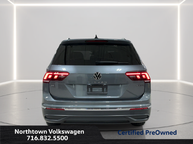 Used 2024 Volkswagen Tiguan SE w/ Panoramic Sunroof Package AWD/4WD image 4