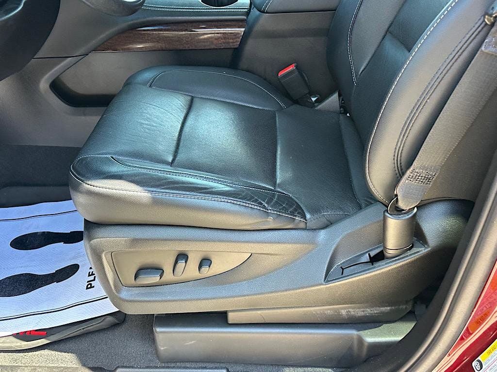 Used 2019 GMC Yukon SLT w/ Open Road Package AWD/4WD image 11