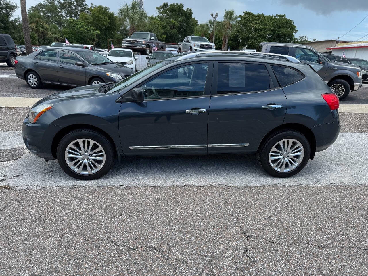 Used 2014 Nissan Rogue S w/ Convenience Package image 5
