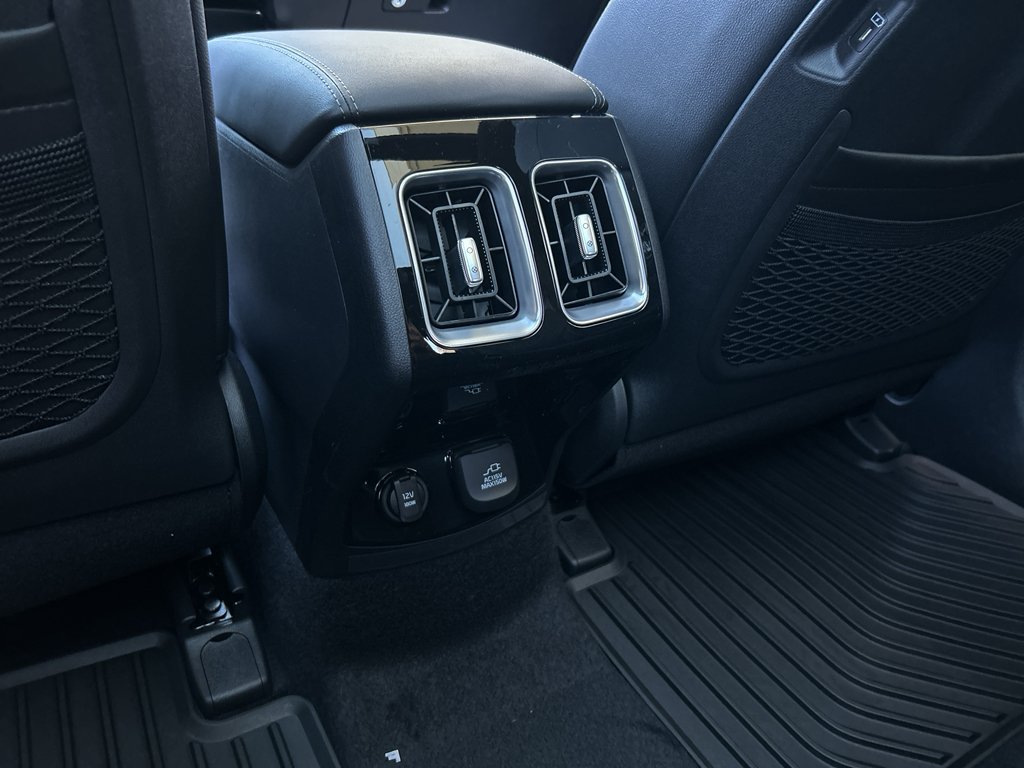 New 2026 Kia Sorento SX Prestige AWD/4WD image 16