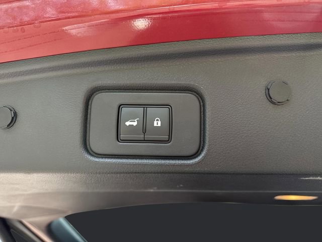 Used 2024 Nissan Pathfinder SL image 16