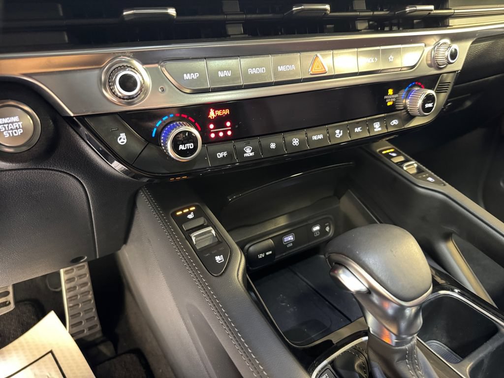 Certified 2024 Kia Telluride SX Prestige w/ Towing Package AWD/4WD image 30