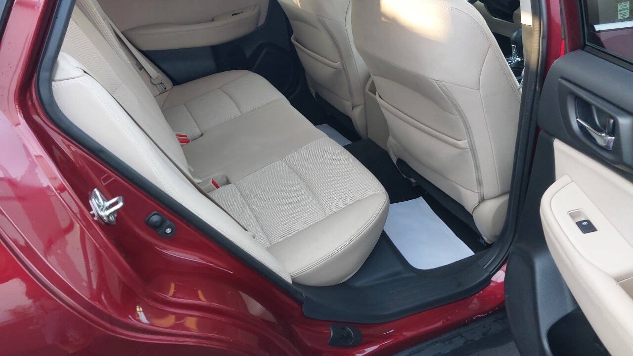 Used 2017 Subaru Outback 2.5i Premium AWD/4WD image 16