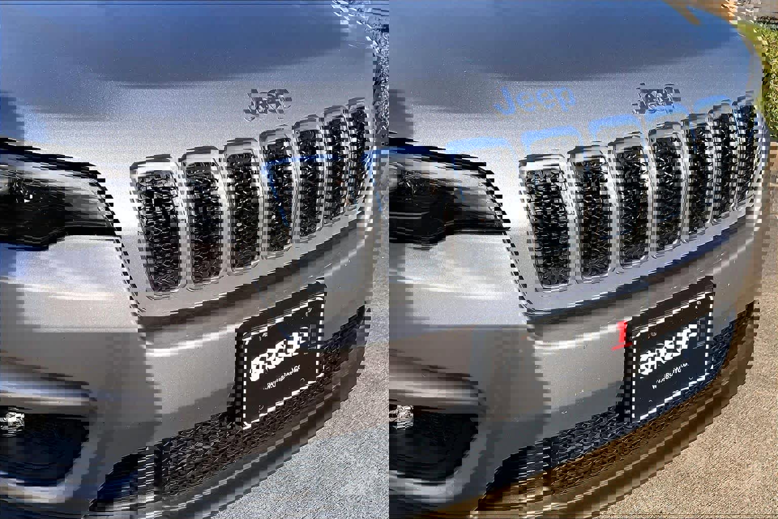 Used 2019 Jeep Cherokee Latitude w/ Popular Appearance Group image 28