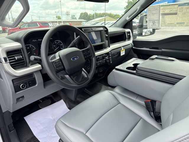 New 2025 Ford F350 XL w/ XL Chrome Package image 12