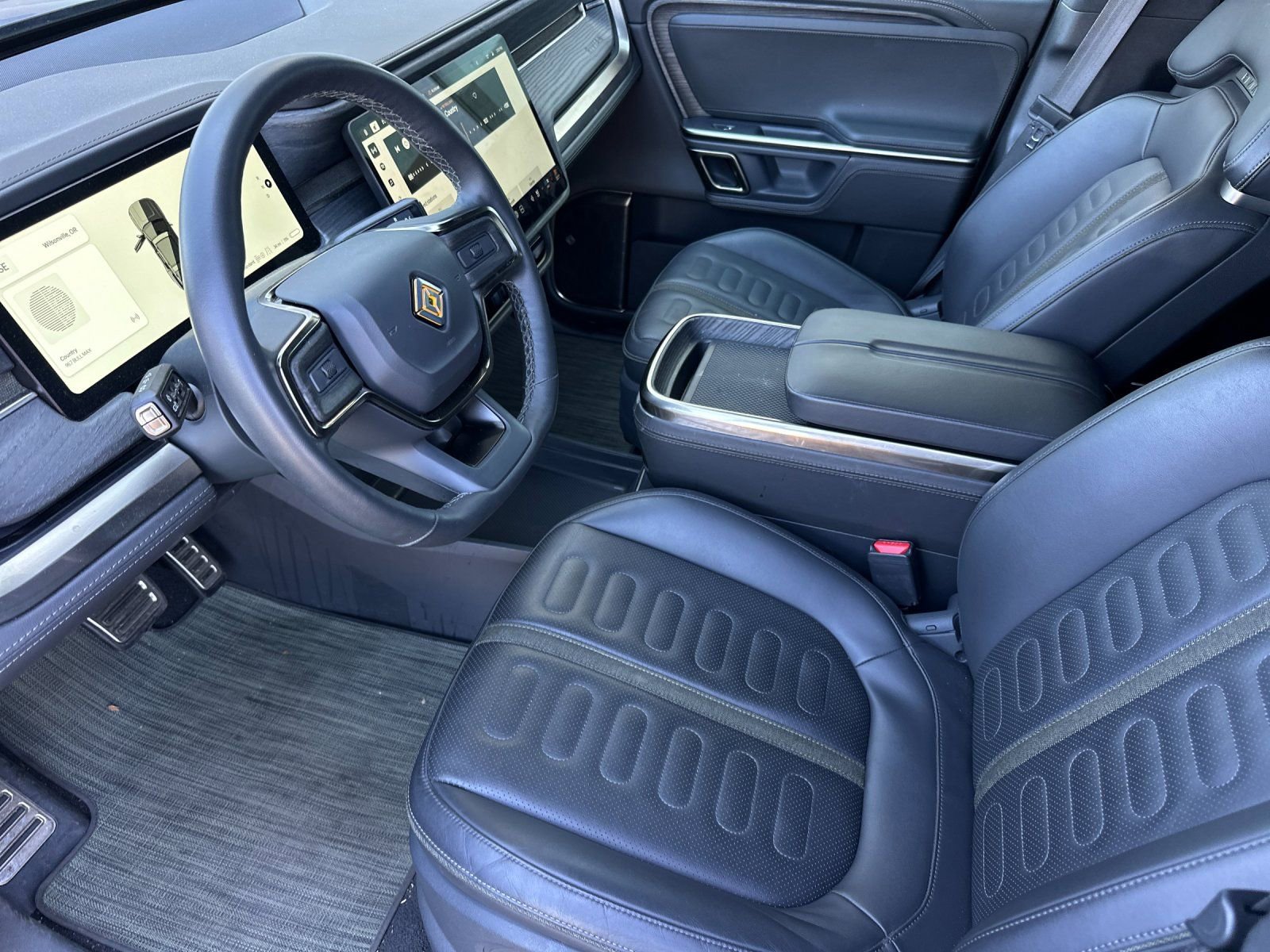 Used 2023 Rivian R1S Adventure AWD/4WD image 9