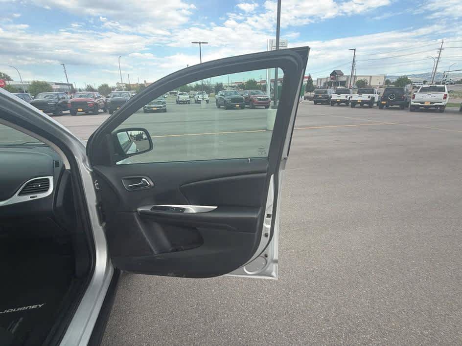 Used 2014 Dodge Journey SXT w/ Flexible Seating Group FWD image 28