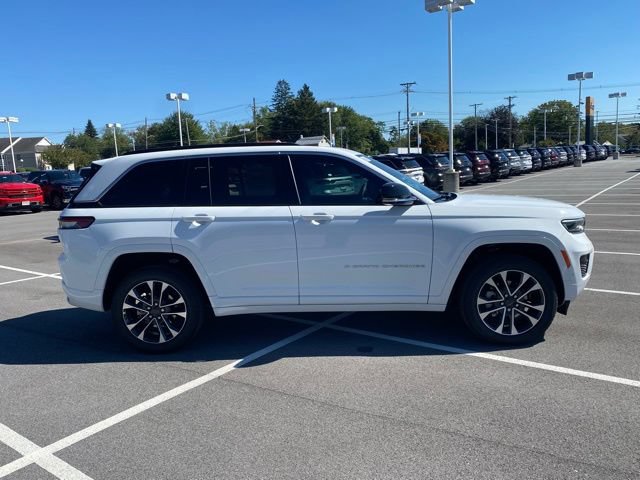 New 2025 Jeep Grand Cherokee Overland w/ Adv Protech Group III AWD/4WD image 9
