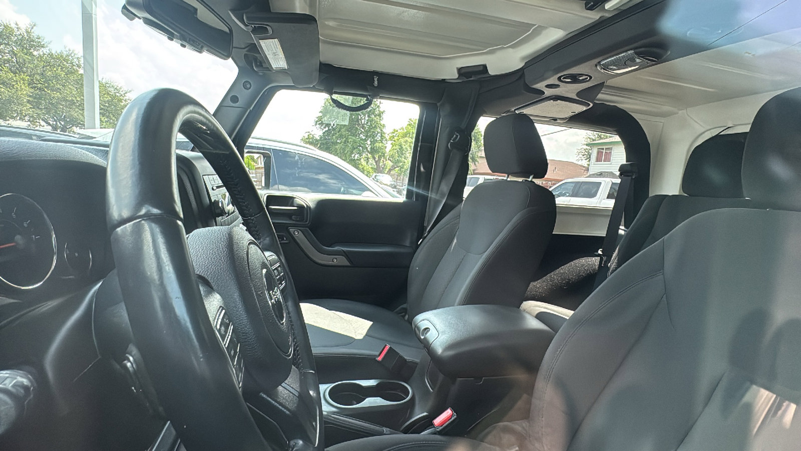 Used 2017 Jeep Wrangler Sport AWD/4WD image 12