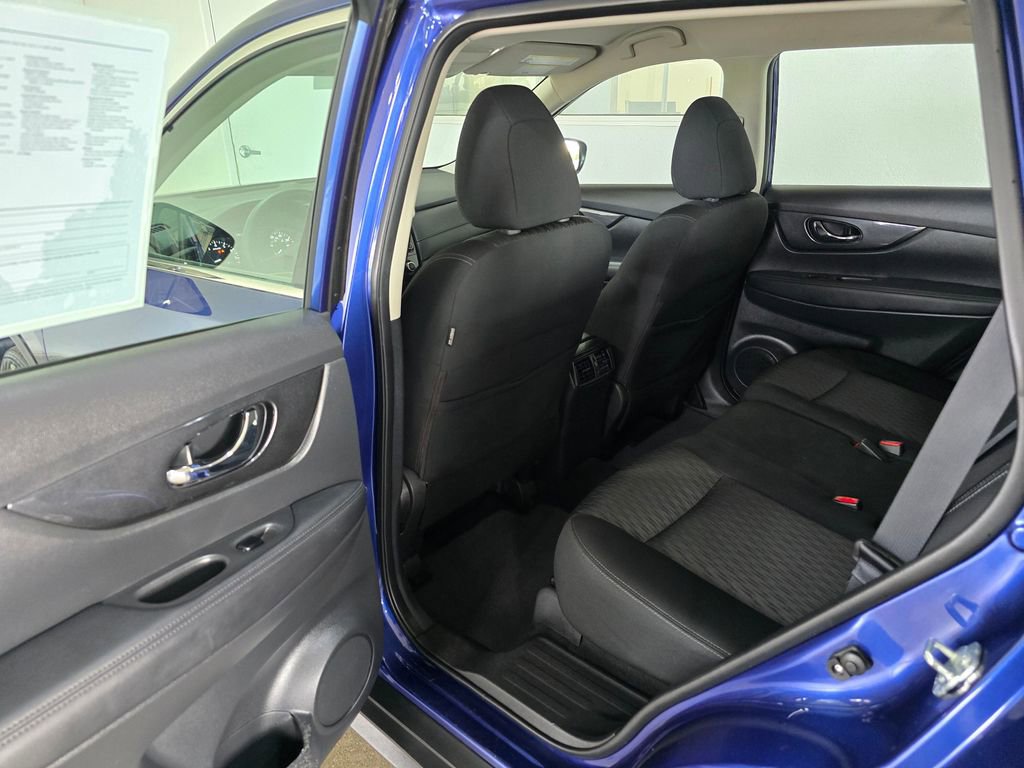 Used 2018 Nissan Rogue S AWD/4WD image 24