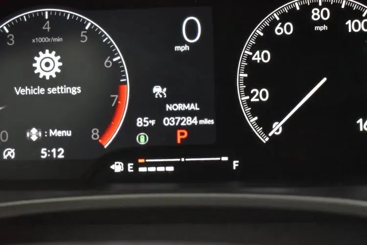 Used 2025 Honda Civic Sport image 26