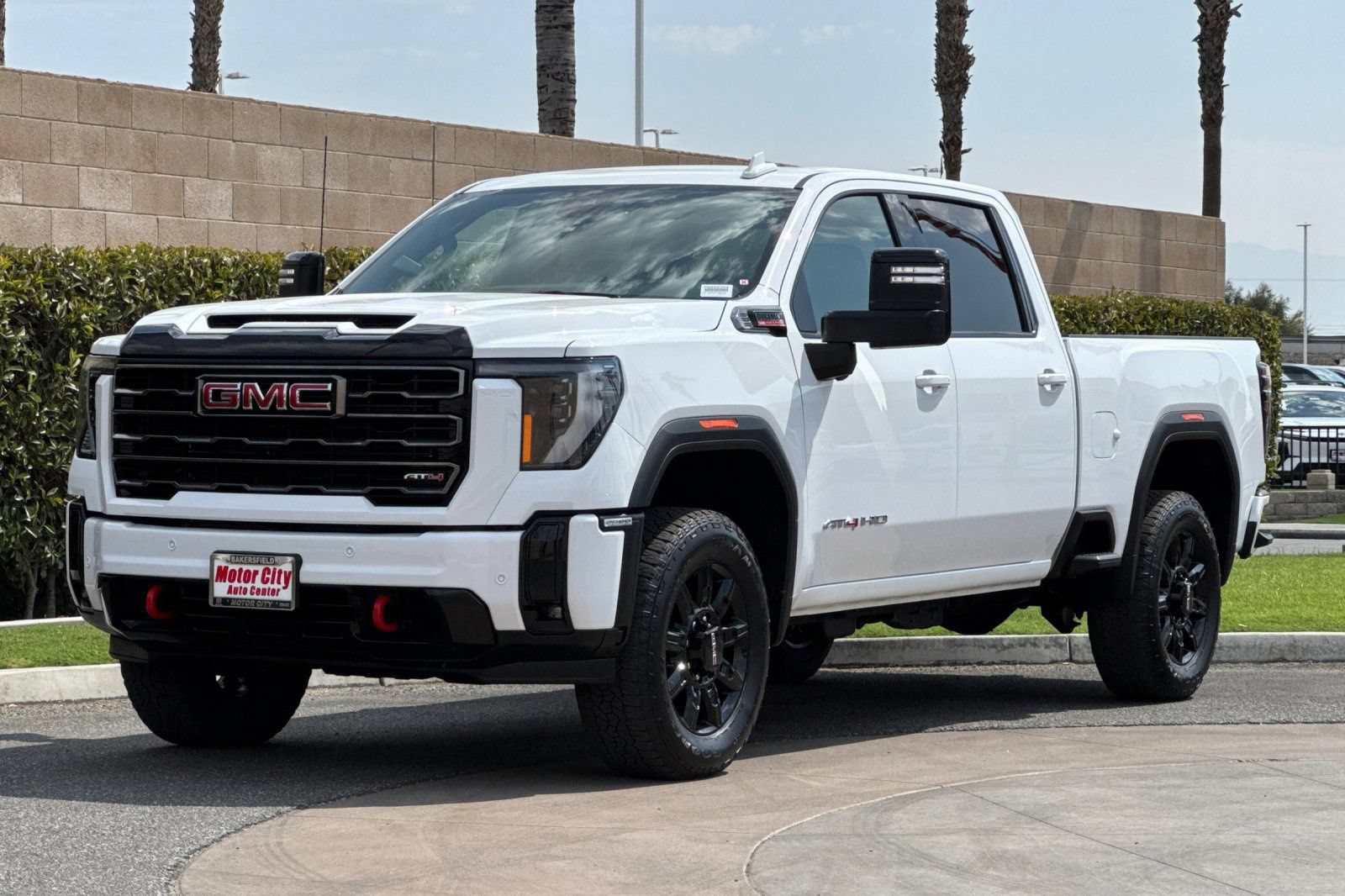 Certified 2025 GMC Sierra 2500 AT4 AWD/4WD image 8