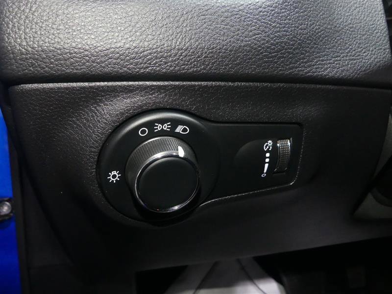 Used 2019 Jeep Compass Sport w/ Cold Weather Group image 27