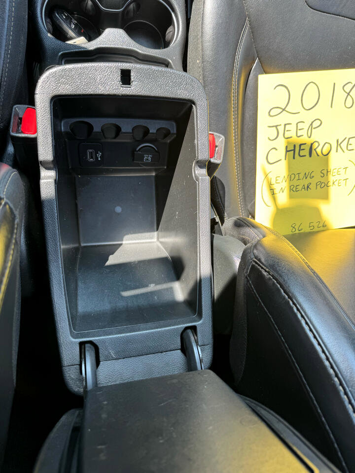 Used 2018 Jeep Cherokee Limited w/ High Altitude Package image 13