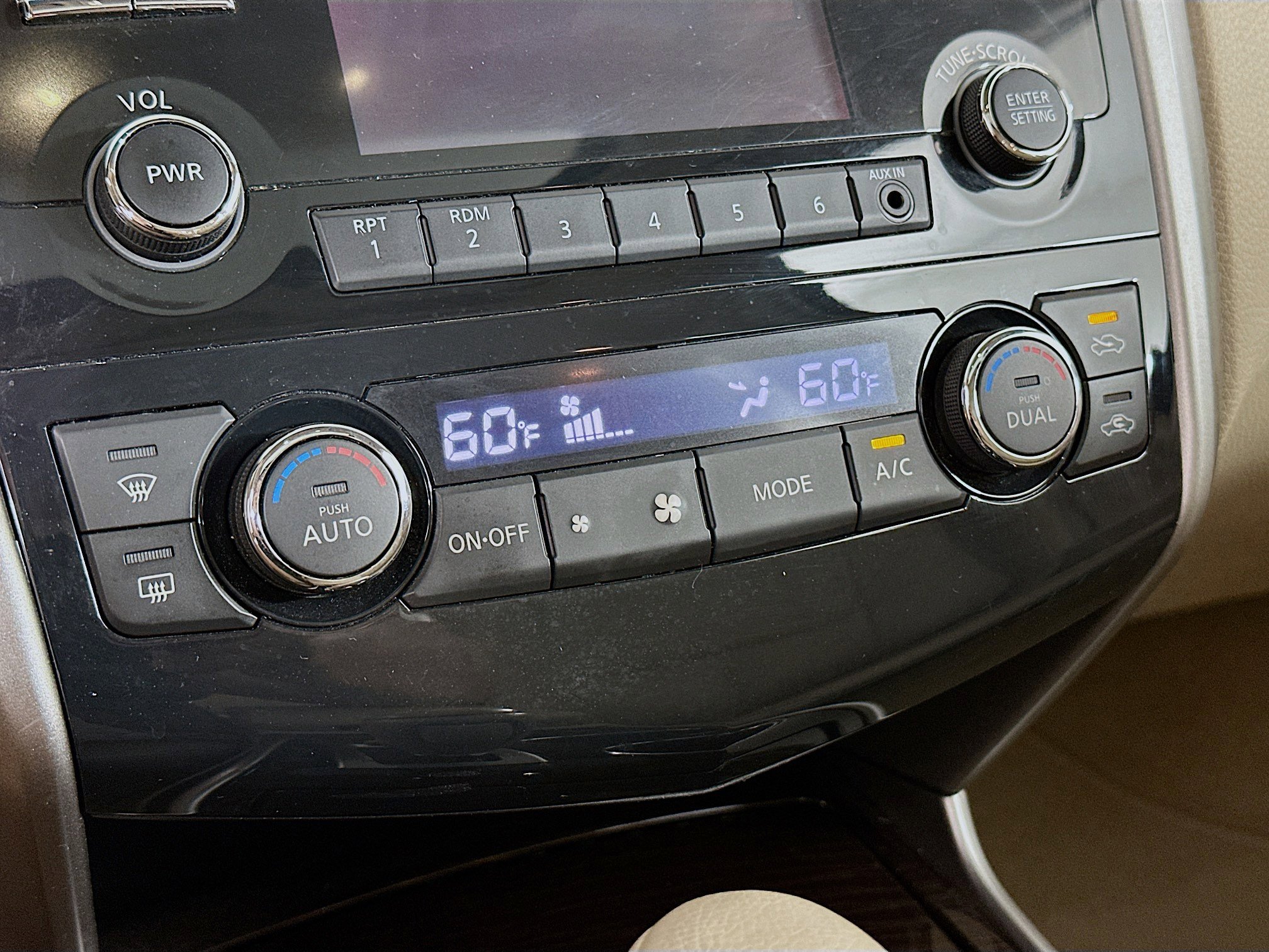 Used 2013 Nissan Altima 2.5 SL image 23