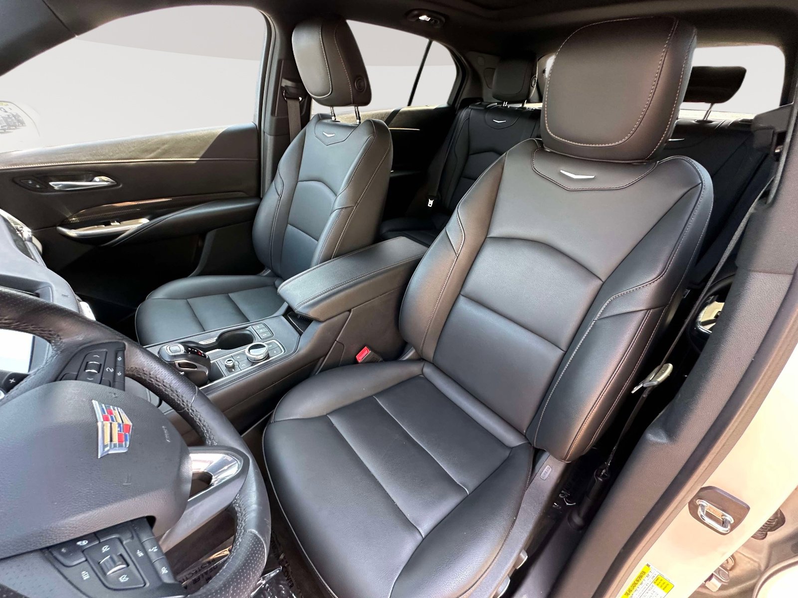 Used 2019 Cadillac XT4 Sport w/ LPO, Midnight Sport Package AWD/4WD image 24