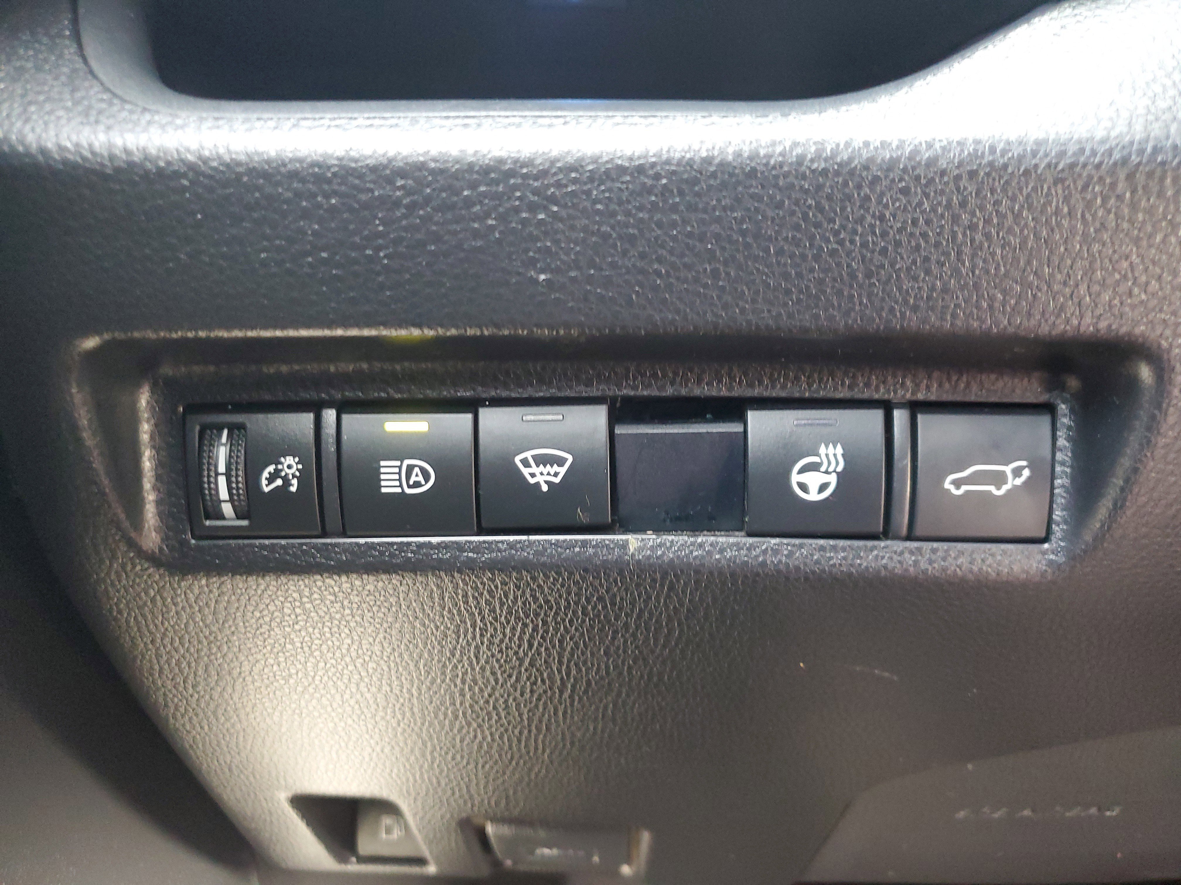 Used 2021 Toyota RAV4 XSE image 29