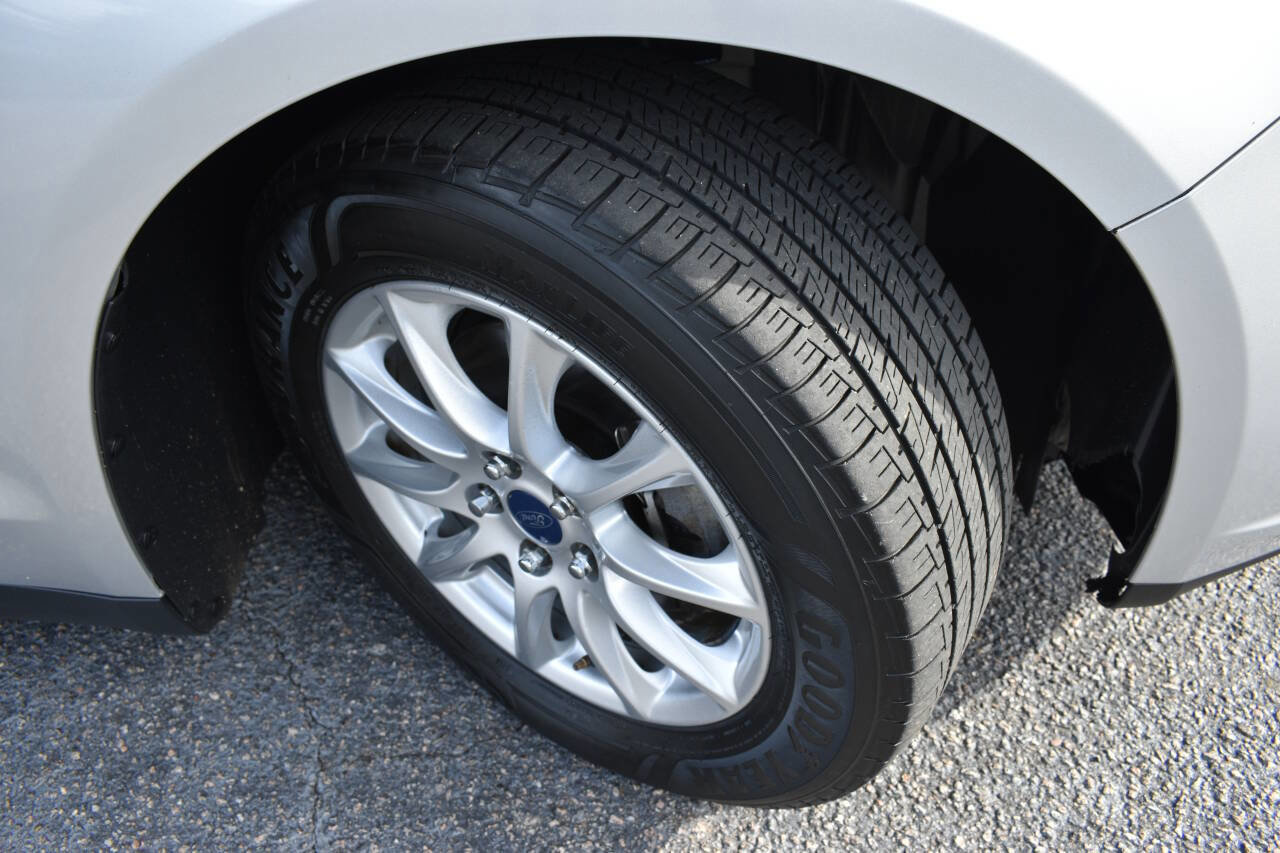 Used 2016 Ford Fusion S image 39