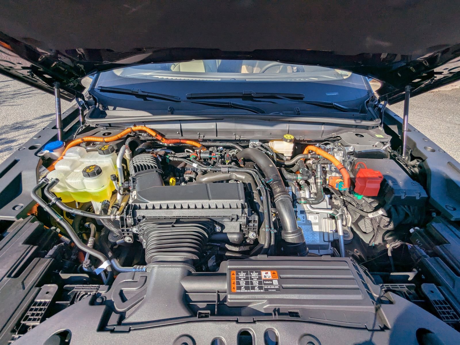 New 2025 Lincoln Nautilus Premier w/ Equipment Group 102A image 11