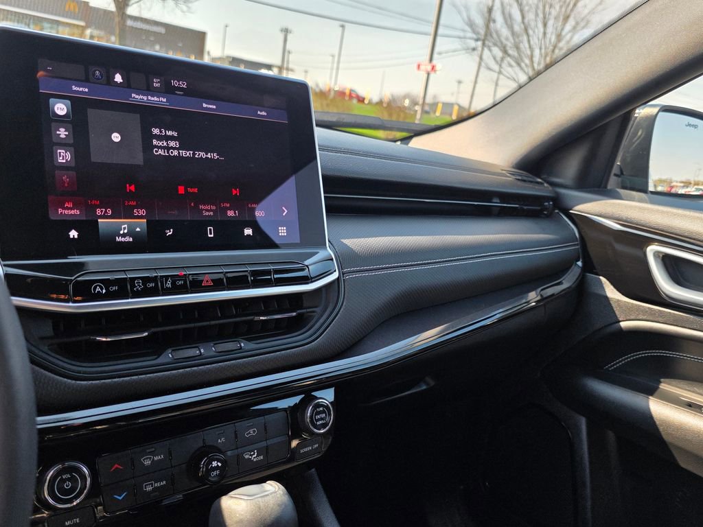 Used 2023 Jeep Compass Altitude image 26